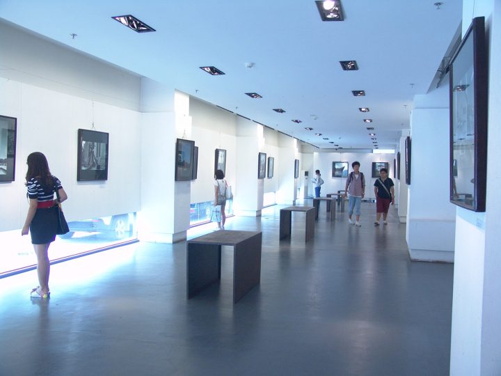 Italian sculptor: Virginio Ferrari, Visual Arts Gallery, College of Art and Design, Beijing University of Technology, China, September 15–16, 2010, solo exhibit. Opening reception.